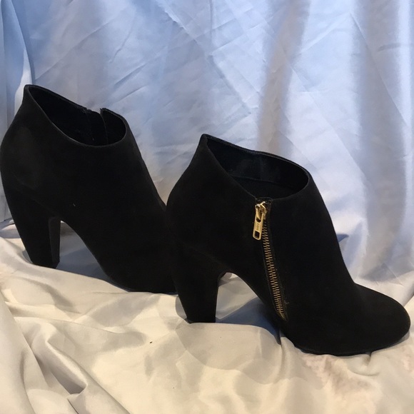 Mossimo black ankle booties gold hardware 4.5 inches size 9.5 - Picture 4 of 4
